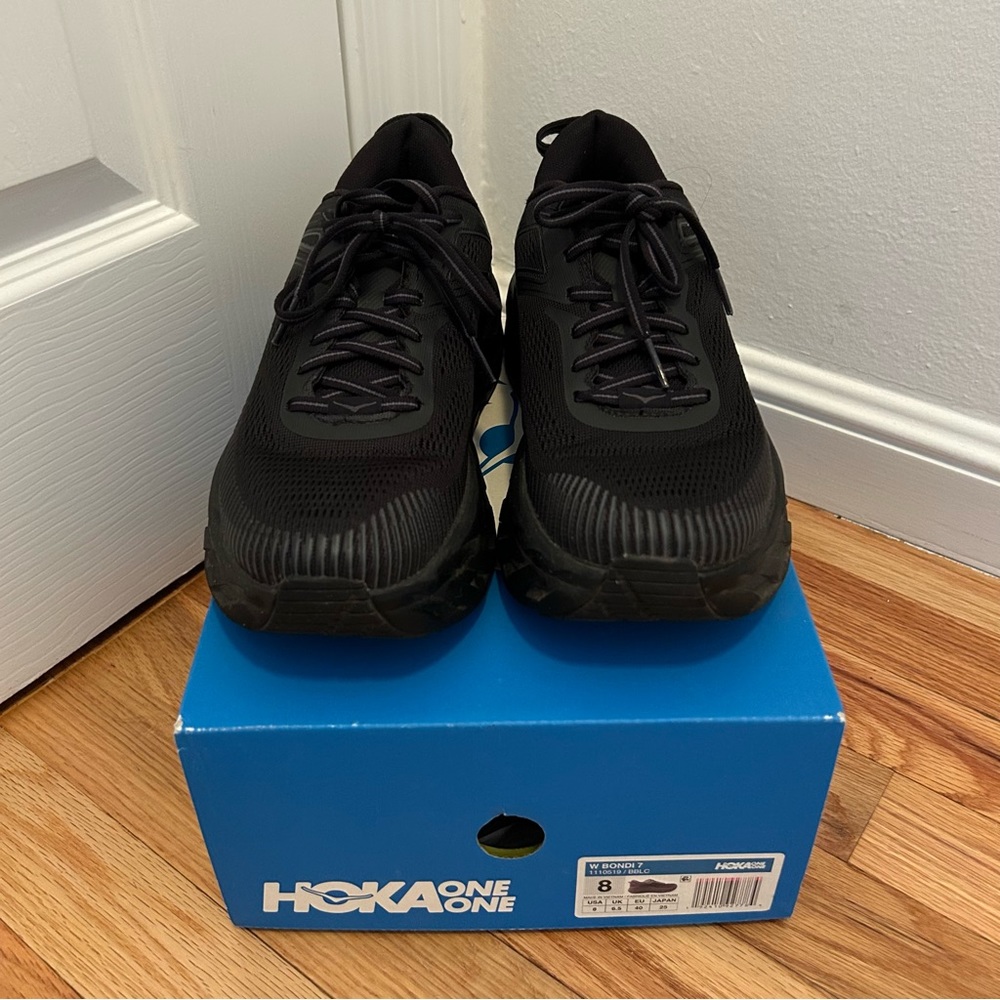 Hoka Black Bondi Women’s Size 8